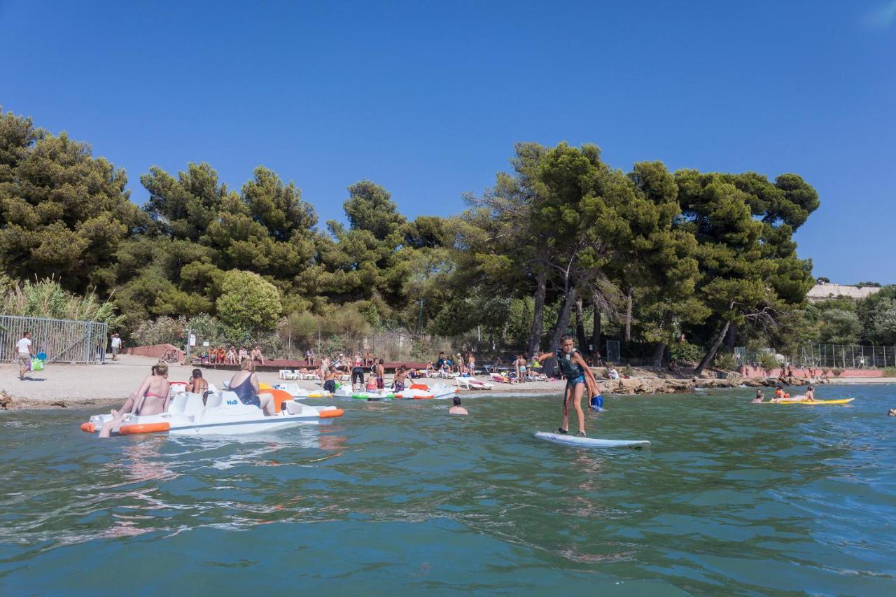 Camping Marina Plage Vitrolles  Esterno foto