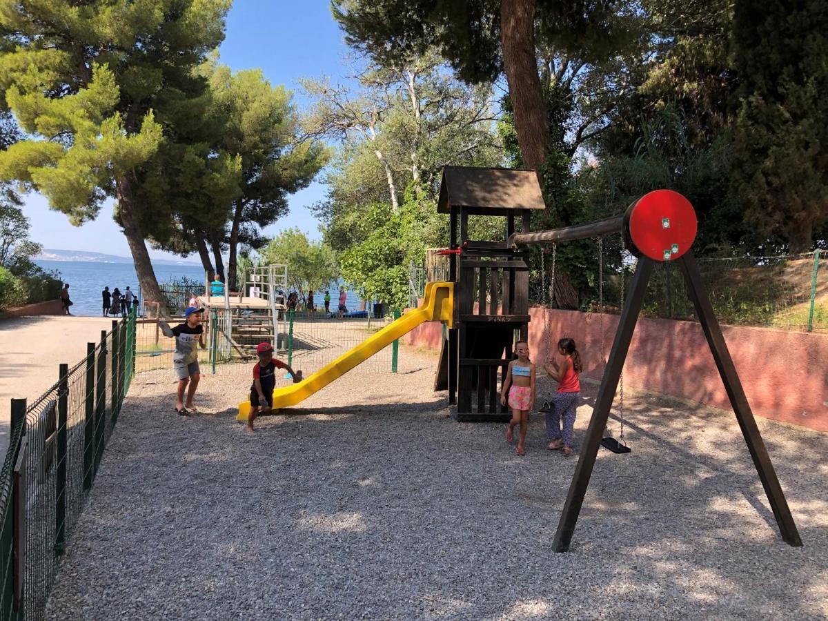 Camping Marina Plage Vitrolles  Esterno foto