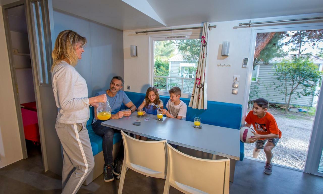 Camping Marina Plage Vitrolles  Esterno foto